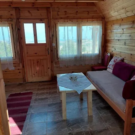 Markove Kolibe 4, Uvac *