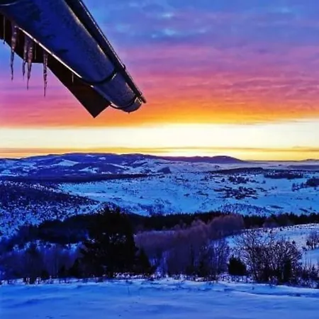 Markove Kolibe 4, Uvac *